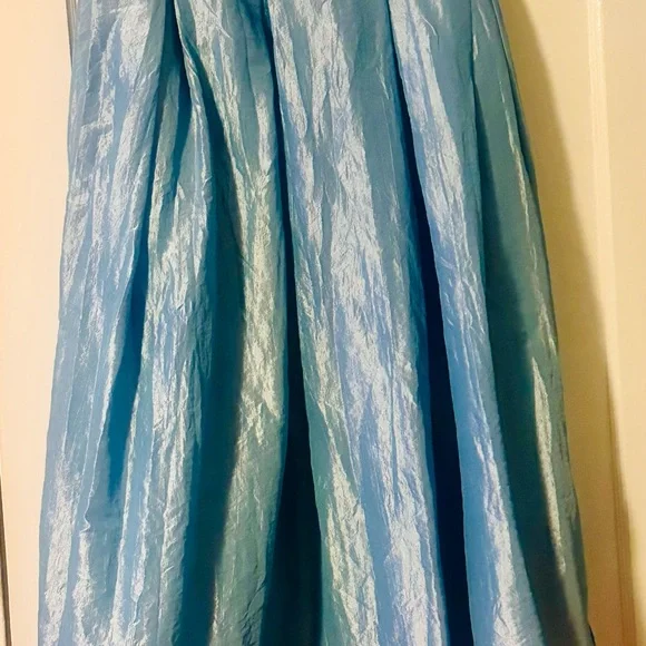 Custom, fine silk skirt. Very special! - Picture 4 of 5